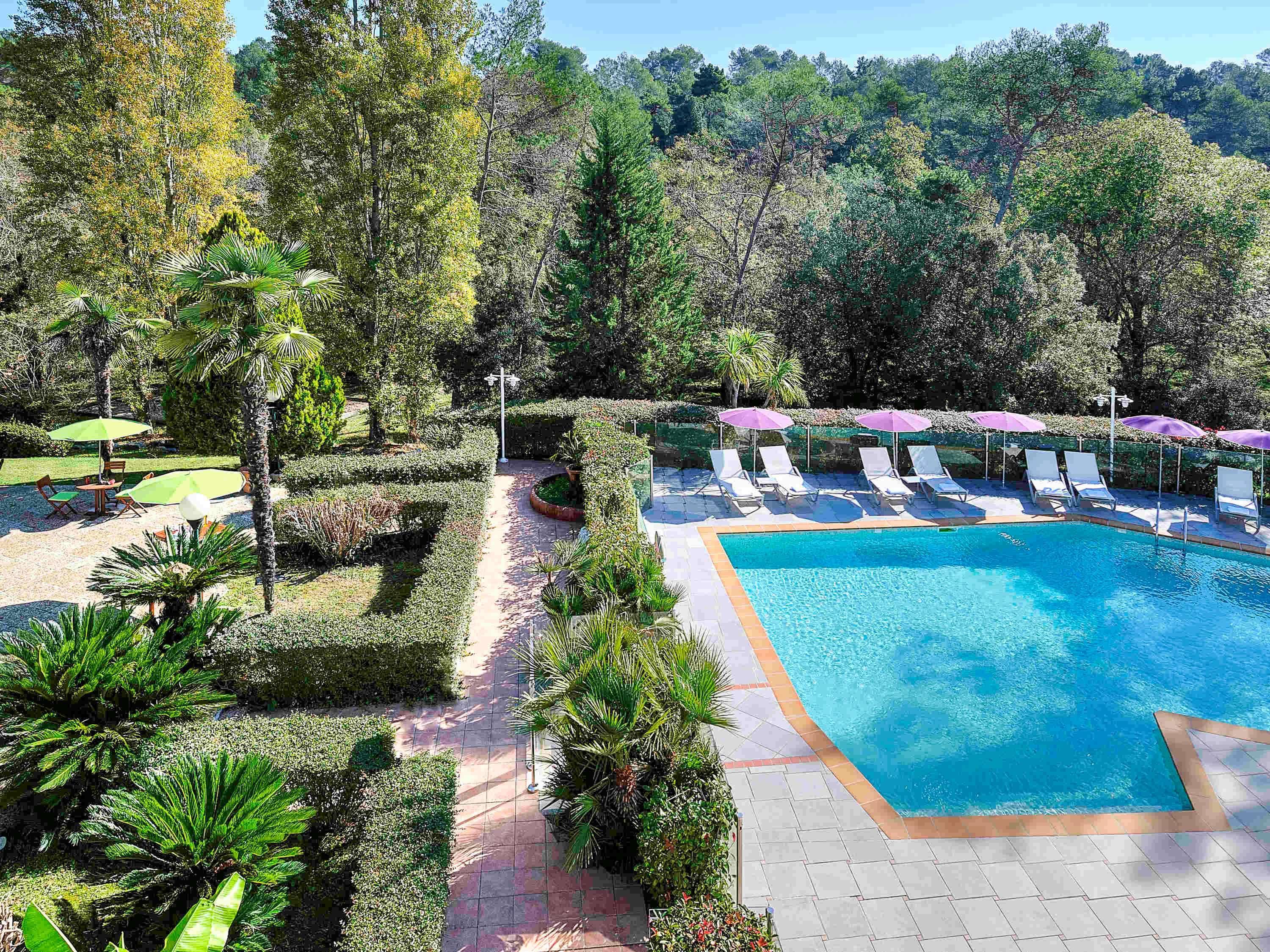 Novotel Antibes Sophia Antipolis 4*